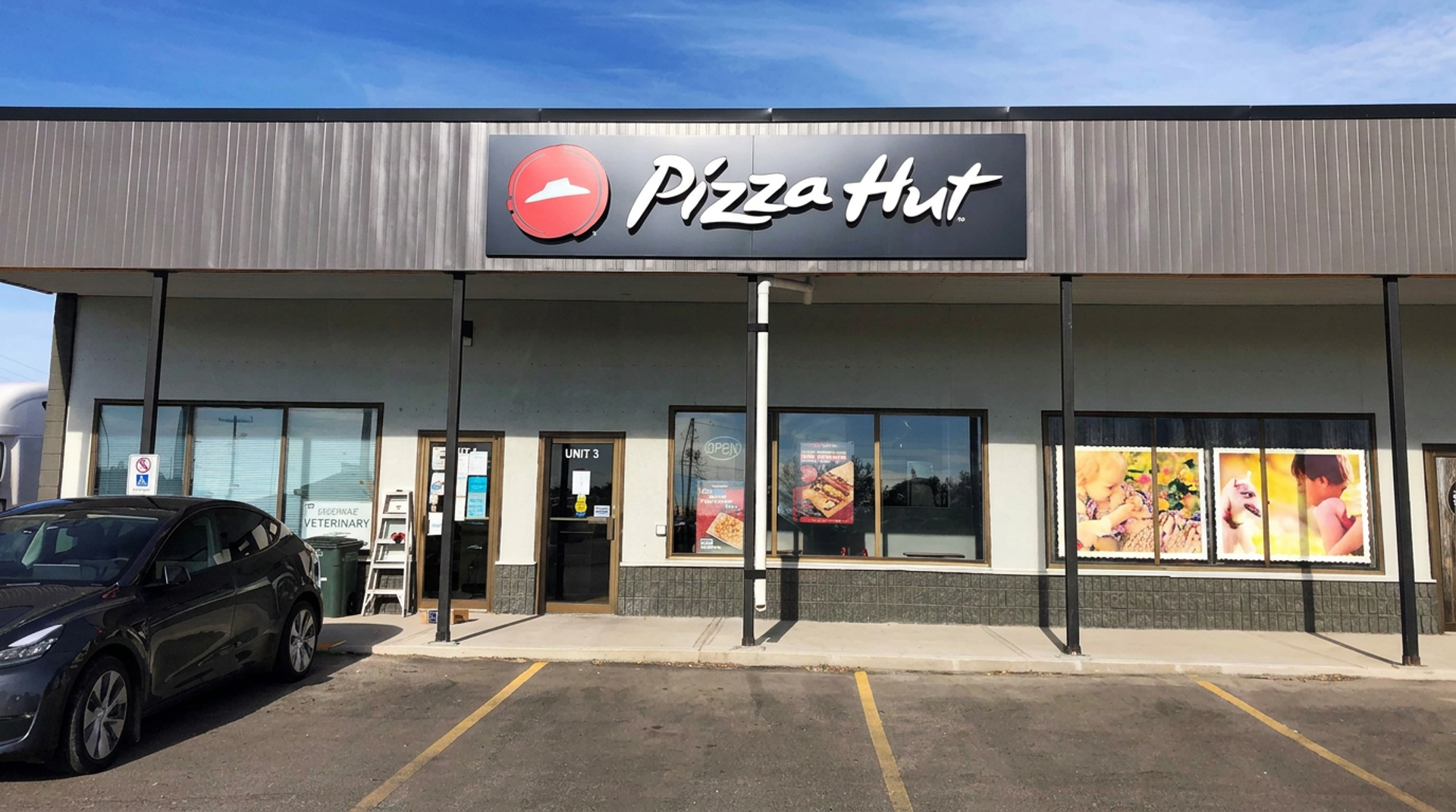 ON-11 stopover, northern Ontario style